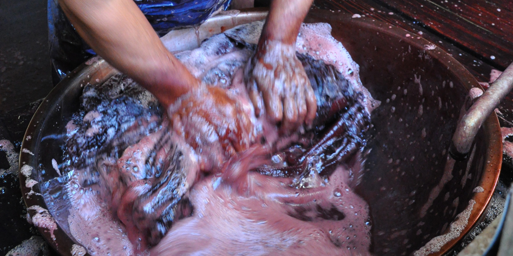 Sharinbai dyeing